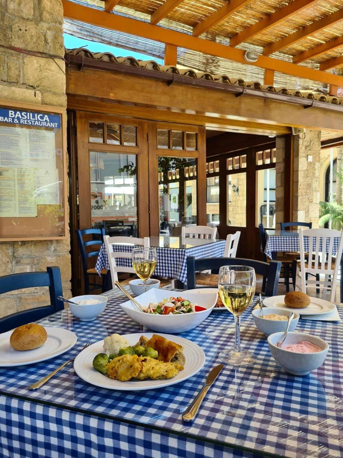 Paphos Basilica Holiday Resort מראה חיצוני תמונה